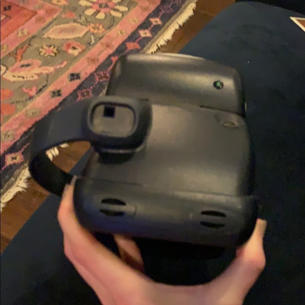 Polaroid Camera - Picture 3 of 7